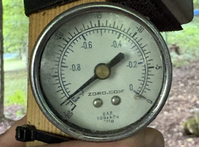 Traditional mechanical analog vacuum gauge